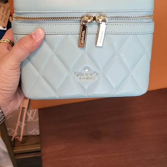 EUC Kate Spade Vanity Case Bag in Tiffany Blue - Picture 10 of 15